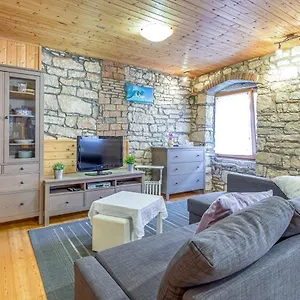  Apartment Dino Carrera Croatia
